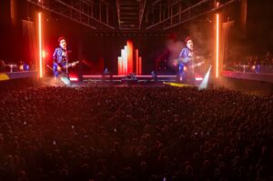 En una noche histórica, SODA STEREO regresó con un formato tecnológico
