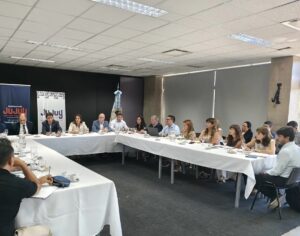 Nueva convocatoria a gremios estatales de Jujuy por paritarias salariales